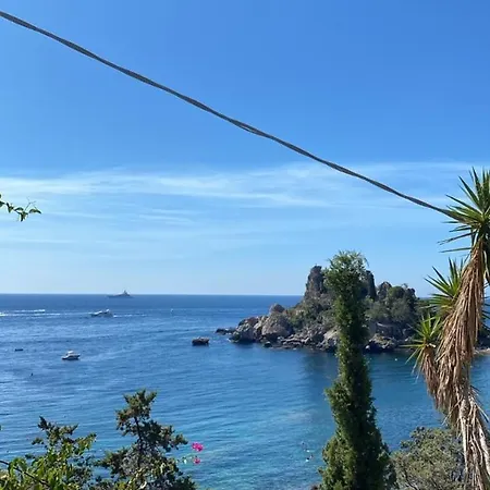 Domus Candida Nocleg ze śniadaniem 4*