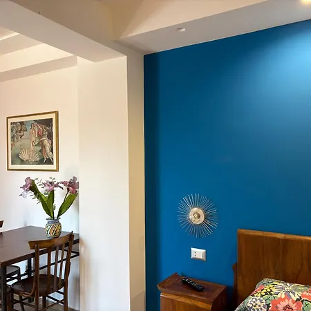 Domus Candida Bed & Breakfast 4*